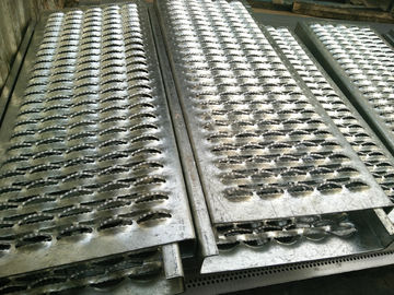 China Crocodile Mouth Hole Shaped Perforated Anti Skid Steel Plate For Floor / Stairs supplier