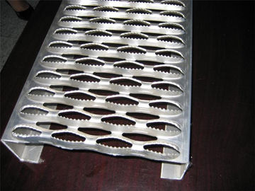 China Light Weight Anti Skid Metal Plate Grip Strut Plank Grating For Walkway supplier
