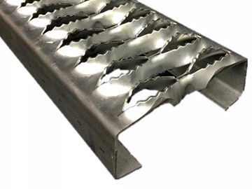 China 2mm Galvanized Perforated Metal Stair Treads , Grip Strut Safety Grating supplier