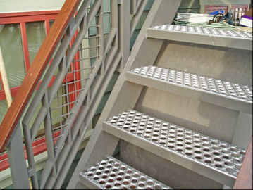 China Anti - Skidding Decorative Sheet Metal Panels Perforated Metal Stair Treads supplier