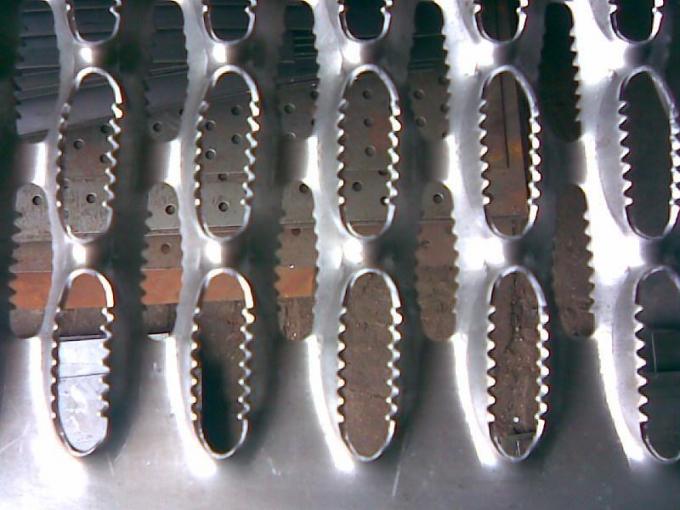 Safety Anti Skid Metal Plate Grating , Durable Slip Resistant Steel Plate