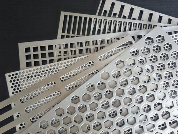 Round Hole Pattern Perforated Sheet Metal , Architectural Perforated Metal Panels
