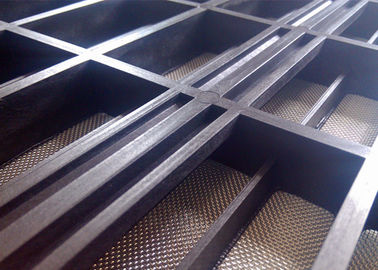 China Composite Frame Replacement VSM 300 Shaker Screens , Sand Vibrating Screen supplier