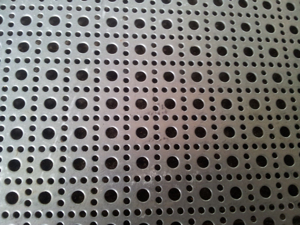 Round holes. Perforated Plate THK. 3mm. Пластины шумоглушителей, перфорация 3 мм,. Металлический лист с отверстиями. Перфорированный лист металлический.