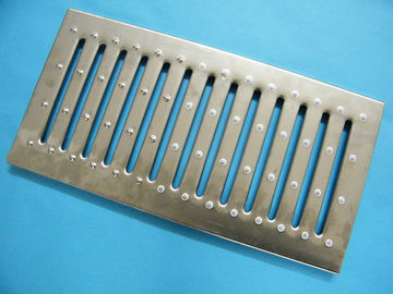 304 Stainless Steel Crocodile Jaw Anti Slip Metal Plate Grip Strut For Stair Treads supplier